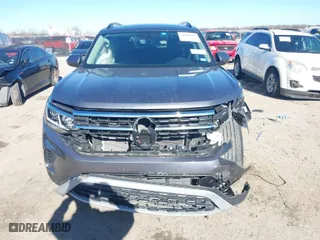 2023 Volkswagen Atlas 3.6L V6 SE w/Technology with VIN 1V2JR2CA4PC538749, listed as a IAAI auction lot 41206267 with 23,197 mi miles. Bid and sale history available at carsss.com. Image 12.
