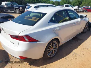 2016 Lexus IS 300/350 z VIN JTHCM1D29G5005468, wystawiony jako IAAI lot #42307494 z przebiegiem 83 932 mil mil oraz . Historia ofert i sprzedaży dostępna na DreamBid. Obrazek 4.