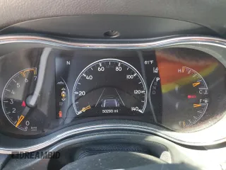 2020 Jeep Grand Cherokee Trailhawk with VIN 1C4RJFLT1LC357901, listed as a Copart auction lot 49820815 with 50,293 mi miles and Salvage title. Bid and sale history available at DreamBid. Image 9.