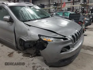 2016 Jeep Cherokee Altitude with VIN 1C4PJMCB6GW295404, listed as a IAAI auction lot 41211758 with 100,722 mi miles and . Bid and sale history available at DreamBid. Image 6.
