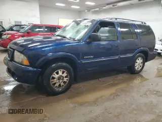 2000 GMC Jimmy Diamond Edition Luxury with VIN 1GKDT13W0Y2111800, listed as a Copart auction lot 84064874 with 185,746 mi miles and Clean Title. Bid and sale history available at carsss.com. Image 1.