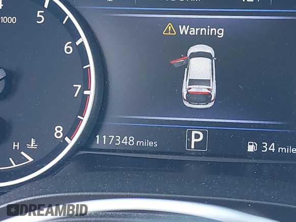 2017 Nissan Maxima SR with VIN 1N4AA6APXHC408764, listed as a IAAI auction lot 41595646 with 117,348 mi miles and . Bid and sale history available at DreamBid. Image 15.