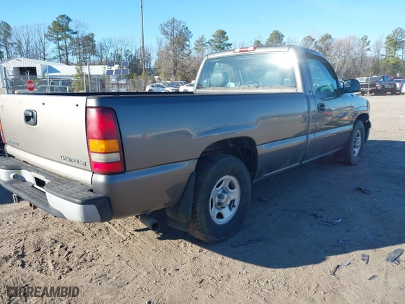 2000 Chevrolet Silverado 1500 with VIN 1GCEC14VXYE123537, listed as a IAAI auction lot 41709768 with 292,146 mi miles. Bid and sale history available at carsss.com. Image 4.