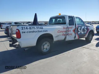 2013 Ford F-250 XL z VIN 1FT7X2A62DEB03759, wystawiony jako Copart lot #84110354 z przebiegiem 242 637 mil mil oraz Szkoda całkowita • Salvage title. Historia ofert i sprzedaży dostępna na DreamBid. Obrazek 3.