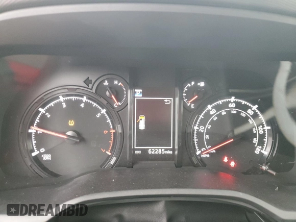 2022 Toyota 4Runner SR5 with VIN JTEMU5JR4N6063067, listed as a Copart auction lot 43328195 with 62,285 mi miles and Clean title. Bid and sale history available at DreamBid. Image 9.