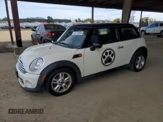 2013 MINI Hardtop with VIN WMWSU3C50DT684488, listed as a Copart auction lot 45773045 with 137,192 mi miles and Clean Title. Bid and sale history available at DreamBid. Image 1.