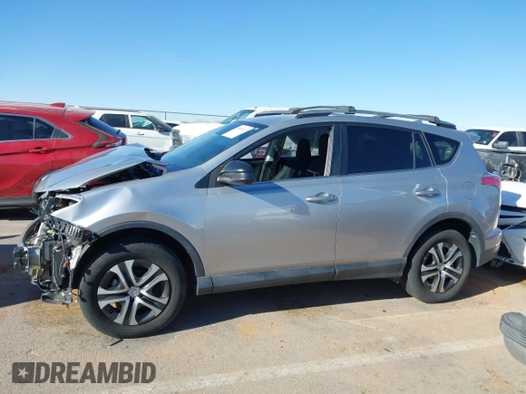 2017 Toyota RAV4 LE z VIN 2T3ZFREV6HW331736, wystawiony jako IAAI lot #41840112 z przebiegiem 110 328 mil mil oraz . Historia ofert i sprzedaży dostępna na DreamBid. Obrazek 14.