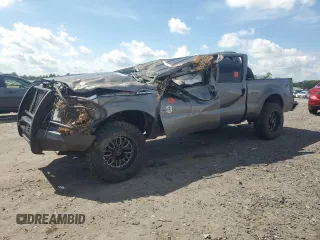 2011 Ford F-250 XL z VIN 1FT7W2BT5BEB99861, wystawiony jako Copart lot #62896545 z przebiegiem Nie podano mil oraz Szkoda całkowita • Salvage title. Historia ofert i sprzedaży dostępna na DreamBid. Obrazek 1.