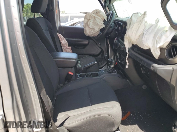 2019 Jeep Wrangler Unlimited Sport S with VIN 1C4HJXDG0KW509912, listed as a Copart auction lot 57597645 with Not provided miles and Salvage title. Bid and sale history available at DreamBid. Image 7.