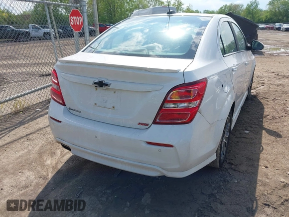 2019 Chevrolet Sonic LT z VIN 1G1JD5SB1K4148053, wystawiony jako IAAI lot #42264914 z przebiegiem 31 333 mil mil oraz . Historia ofert i sprzedaży dostępna na DreamBid. Obrazek 4.