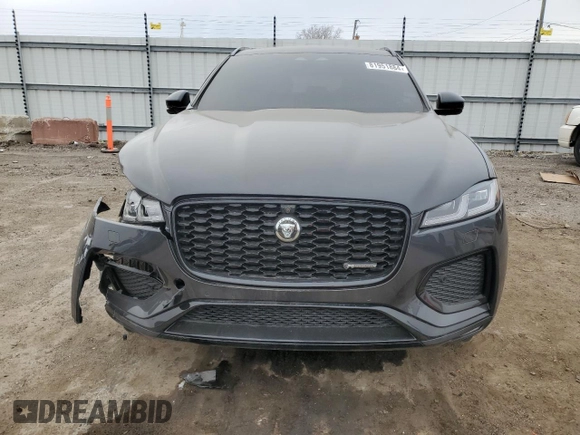 2024 Jaguar F-Pace R-Dynamic S z VIN SADCT2EX1RA727701, wystawiony jako Copart lot #81951884 z przebiegiem 3 721 mil mil oraz Szkoda całkowita • Salvage title. Historia ofert i sprzedaży dostępna na DreamBid. Obrazek 5.