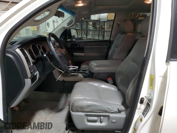 2010 Toyota Sequoia SR5 with VIN 5TDBW5G18AS031207, listed as a Copart auction lot 88731505 with 226,278 mi miles and Salvage Title. Bid and sale history available at carsss.com. Image 7.