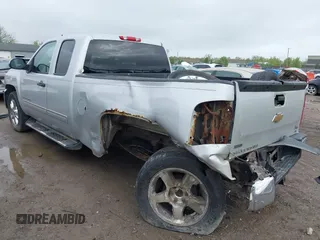 2011 Chevrolet Silverado 1500 LT with VIN 1GCRCSE00BZ235080, listed as a IAAI auction lot 42181793 with 208,625 mi miles and . Bid and sale history available at DreamBid. Image 3.