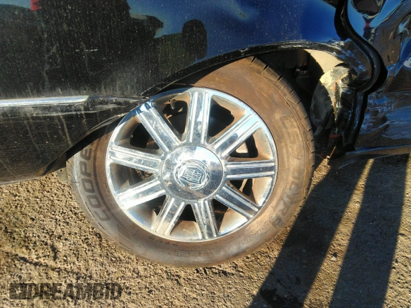 2006 Cadillac DTS w/1SC with VIN 1G6KD57Y06U177772, listed as a IAAI auction lot 41814013 with 190,076 mi miles. Bid and sale history available at carsss.com. Image 6.