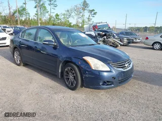 2012 Nissan Altima 3.5 SR with VIN 1N4BL2AP3CN532492, listed as a IAAI auction lot 41885698 with 258,524 mi miles. Bid and sale history available at carsss.com. Image 1.