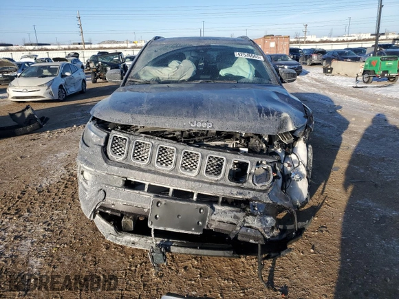 2024 Jeep Compass Latitude с VIN 3C4NJDBNXRT585916, выставлен на аукционе Copart как лот 42536685 с пробегом 12 309 миль миль и Списание • Salvage title. История ставок и продаж доступна на DreamBid. Изображение 5.