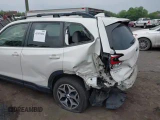 2020 Subaru Forester Premium with VIN JF2SKAJC2LH607154, listed as a IAAI auction lot 42451416 with 27,999 mi miles and . Bid and sale history available at DreamBid. Image 6.