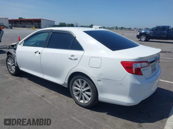 2012 Toyota Camry XLE z VIN 4T1BD1FK0CU007194, wystawiony jako IAAI lot #42281914 z przebiegiem 186 379 mil mil oraz . Historia ofert i sprzedaży dostępna na DreamBid. Obrazek 3.