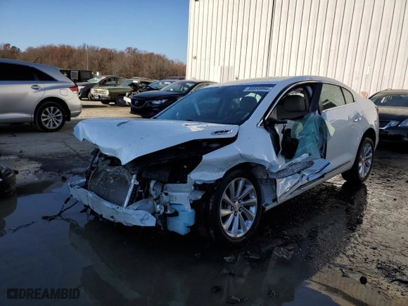 2016 Buick LaCrosse with VIN 1G4GA5G32GF154737, listed as a Copart auction lot 80859994 with 44,299 mi miles and Salvage Title. Bid and sale history available at carsss.com. Image 1.