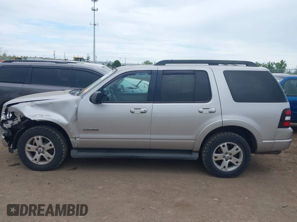 2008 Ford Explorer XLT z VIN 1FMEU73E08UA01188, wystawiony jako IAAI lot #42242286 z przebiegiem 128 226 mil mil oraz . Historia ofert i sprzedaży dostępna na DreamBid. Obrazek 15.