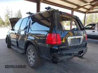 2003 Lincoln Navigator Luxury with VIN 5LMFU28R53LJ48895, listed as a IAAI auction lot 41670029 with 147,702 mi miles. Bid and sale history available at carsss.com. Image 3.