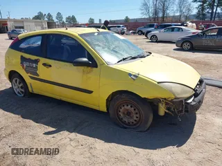2004 Ford Focus ZX3 with VIN 3FAFP31304R109909, listed as a IAAI auction lot 41847840 with 111,341 mi miles and . Bid and sale history available at carsss.com. Image 1.