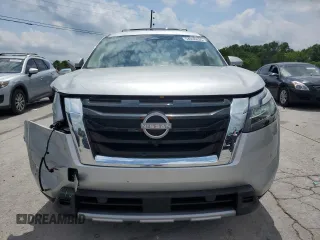2025 Nissan Pathfinder Platinum z VIN 5N1DR3DJ6SC213429, wystawiony jako Copart lot #54930835 z przebiegiem 2358 mil mil oraz Szkody całkowita. Historia ofert i sprzedaży dostępna na DreamBid. Obrazek 5.