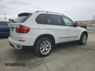 2011 BMW X5 35i z VIN 5UXZV4C54BL402434, wystawiony jako Copart lot #52797515 z przebiegiem 181 109 mil mil oraz Czysty tytuł • Clean title. Historia ofert i sprzedaży dostępna na DreamBid. Obrazek 3.