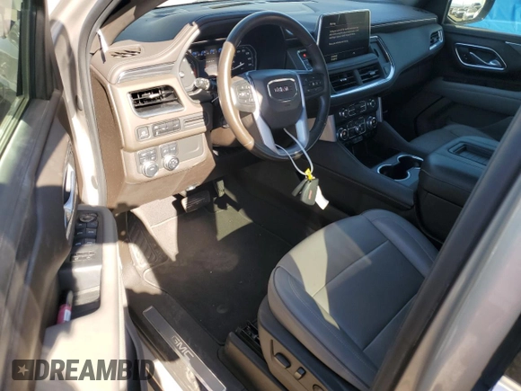 2021 GMC Yukon XL SLT with VIN 1GKS2GKD7MR421859, listed as a Copart auction lot 82650854 with 85,775 mi miles and Salvage Title. Bid and sale history available at carsss.com. Image 8.