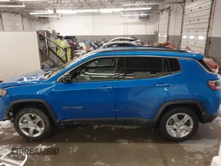 2024 Jeep Compass Latitude with VIN 3C4NJDBNXRT603931, listed as a IAAI auction lot 41597384 with 24,436 mi miles. Bid and sale history available at carsss.com. Image 15.