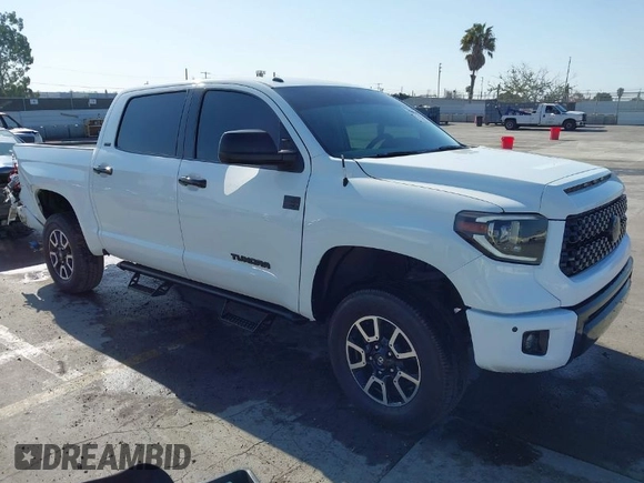 2018 Toyota Tundra 2WD SR5 with VIN 5TFEM5F11JX128585, listed as a IAAI auction lot 41965169 with 83,149 mi miles. Bid and sale history available at carsss.com. Image 1.