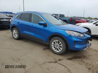 2020 Ford Escape SE z VIN 1FMCU9G66LUC32157, wystawiony jako Copart lot #56958505 z przebiegiem 50 840 mil mil oraz Szkoda całkowita • Salvage title. Historia ofert i sprzedaży dostępna na DreamBid. Obrazek 4.