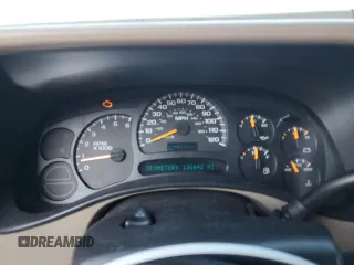 2004 Chevrolet Suburban Z71 with VIN 3GNFK16Z14G117823, listed as a Copart auction lot 74118104 with 136,042 mi miles and Salvage Title. Bid and sale history available at carsss.com. Image 9.