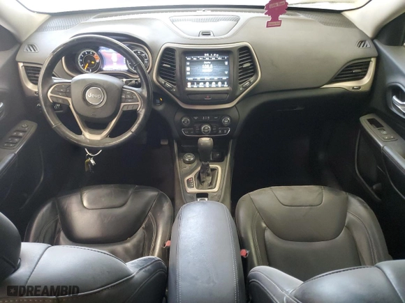 2016 Jeep Cherokee Limited with VIN 1C4PJMDS8GW228396, listed as a Copart auction lot 82390994 with 97,981 mi miles and Clean Title. Bid and sale history available at carsss.com. Image 8.