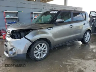 2019 Kia Soul + with VIN KNDJP3A54K7671452, listed as a Copart auction lot 51086715 with 32,853 mi miles and Non Repairable. Bid and sale history available at carsss.com. Image 1.