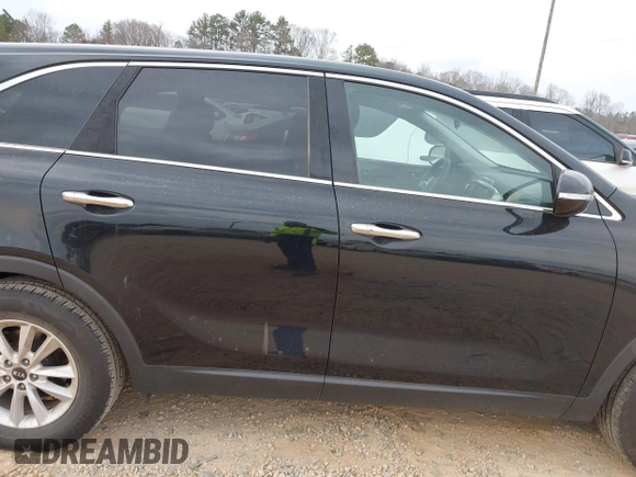 2019 Kia Sorento LX with VIN 5XYPG4A35KG577548, listed as a IAAI auction lot 41463981 with 74,260 mi miles. Bid and sale history available at carsss.com. Image 13.