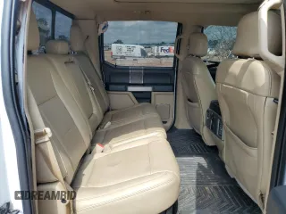 2017 Ford F-250 Lariat z VIN 1FT7W2BT2HEC77098, wystawiony jako Copart lot #57896595 z przebiegiem 142 254 mil mil oraz Szkoda całkowita • Salvage title. Historia ofert i sprzedaży dostępna na DreamBid. Obrazek 10.