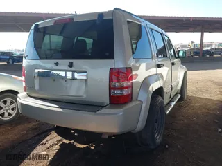 2009 Jeep Liberty Limited with VIN 1J8GN58K99W511566, listed as a IAAI auction lot 41445239 with 170,388 mi miles. Bid and sale history available at carsss.com. Image 4.