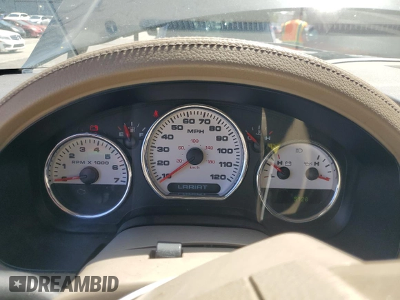 2005 Ford F-150 XLT z VIN 1FTPW125X5KC40972, wystawiony jako Copart lot #61312075 z przebiegiem 175 128 mil mil oraz Czysty tytuł • Clean title. Historia ofert i sprzedaży dostępna na DreamBid. Obrazek 9.