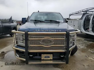2019 Ford F-350 XL with VIN 1FT8W3BT0KEC27480, listed as a Copart auction lot 49927045 with 101,228 mi miles and Salvage Title. Bid and sale history available at DreamBid. Image 5.