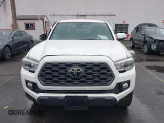 2021 Toyota Tacoma 4WD SR5 with VIN 3TMDZ5BN6MM108851, listed as a IAAI auction lot 41513057 with 25,261 mi miles. Bid and sale history available at carsss.com. Image 12.