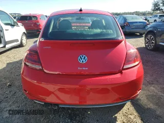 2018 Volkswagen Beetle SE with VIN 3VWJD7AT2JM727906, listed as a Copart auction lot 42496095 with 0 mi miles and Non Repairable. Bid and sale history available at carsss.com. Image 6.