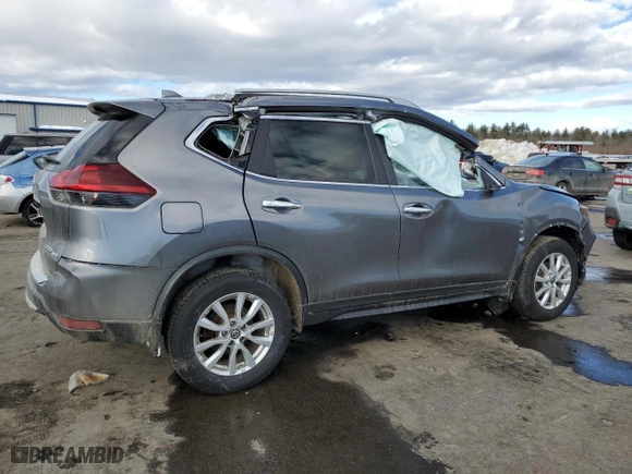 2020 Nissan Rogue SV with VIN KNMAT2MV6LP500933, listed as a Copart auction lot 45981465 with 0 mi miles and Salvage Title. Bid and sale history available at carsss.com. Image 3.