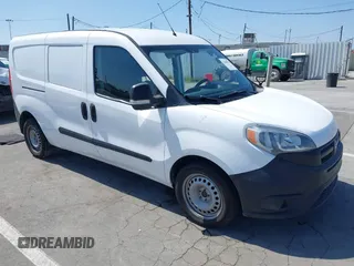 2018 Ram ProMaster City Cargo Tradesman z VIN ZFBERFAB6J6H92657, wystawiony jako IAAI lot #42368352 z przebiegiem 72 168 mil mil oraz . Historia ofert i sprzedaży dostępna na DreamBid. Obrazek 1.