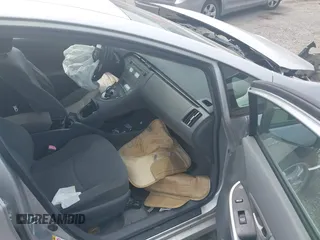 2010 Toyota Prius II z VIN JTDKN3DU2A0221688, wystawiony jako IAAI lot #42426131 z przebiegiem Nie podano mil oraz . Historia ofert i sprzedaży dostępna na DreamBid. Obrazek 5.