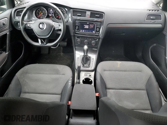 2019 Volkswagen Golf S z VIN 3VWG57AU8KM014204, wystawiony jako Copart lot #55767825 z przebiegiem 64 732 mil mil oraz Nie do naprawy • Non repairable. Historia ofert i sprzedaży dostępna na DreamBid. Obrazek 8.