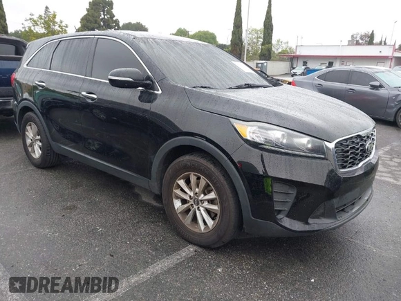2019 Kia Sorento LX with VIN 5XYPG4A36KG568969, listed as a IAAI auction lot 41922267 with 80,176 mi miles. Bid and sale history available at carsss.com. Image 1.