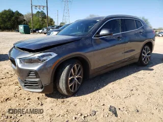 2021 BMW X2 sDrive28i z VIN WBXYH9C04M5S06297, wystawiony jako Copart lot #50768015 z przebiegiem 85 098 mil mil oraz Szkody całkowita. Historia ofert i sprzedaży dostępna na DreamBid. Obrazek 1.