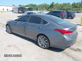 2015 Hyundai Genesis 5.0L with VIN KMHGN4JF4FU024633, listed as a IAAI auction lot 42187544 with 185,178 mi miles. Bid and sale history available at carsss.com. Image 3.