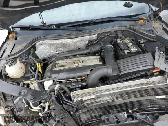 2017 Volkswagen Tiguan S с VIN WVGBV7AX8HK038781, выставлен на аукционе Copart как лот 53607475 с пробегом 71 419 миль миль и Списание • Salvage title. История ставок и продаж доступна на DreamBid. Изображение 11.